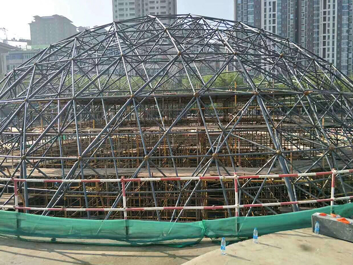 辽宁球形网架钢结构施工